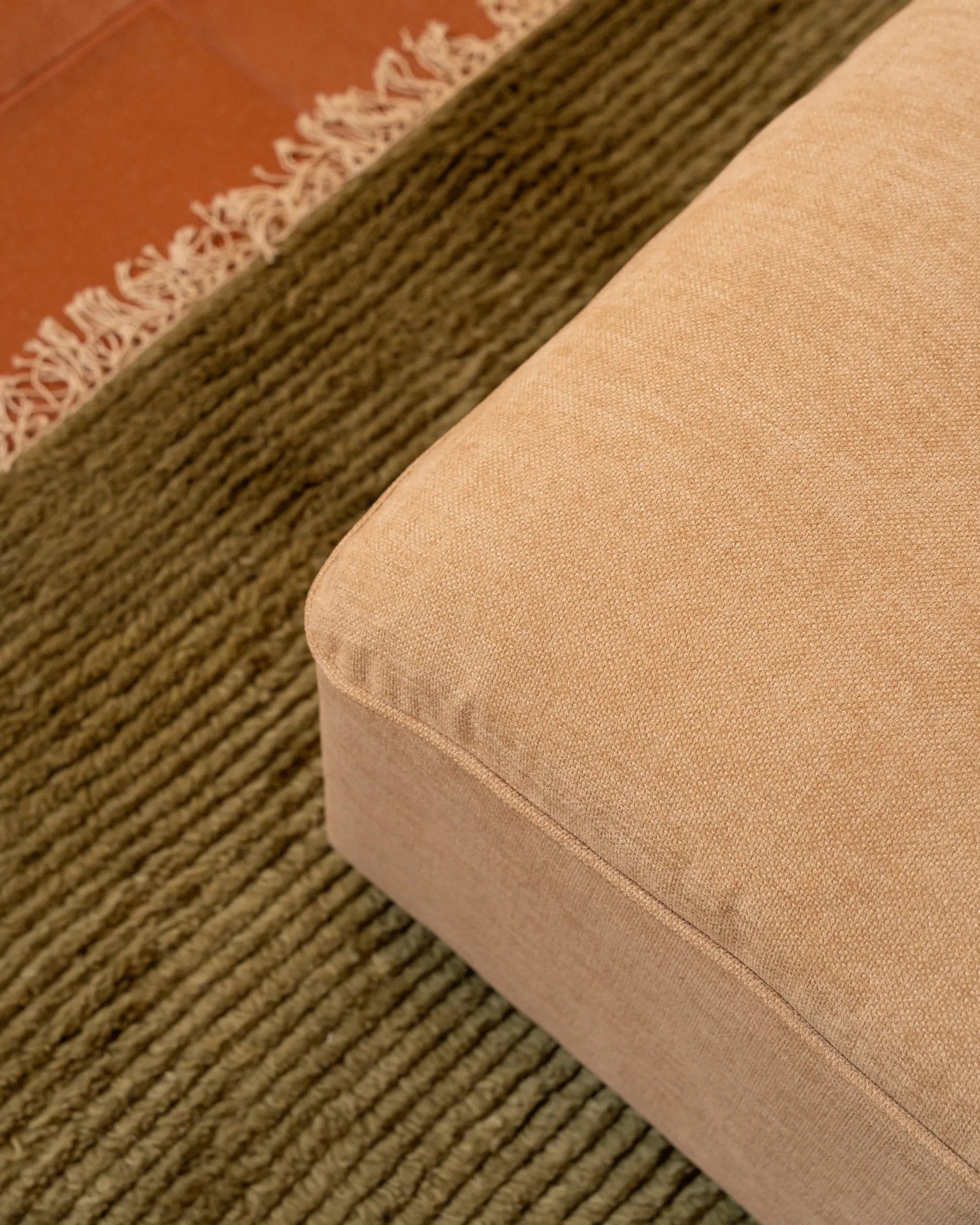 Muro Ottoman - Silas Honey
