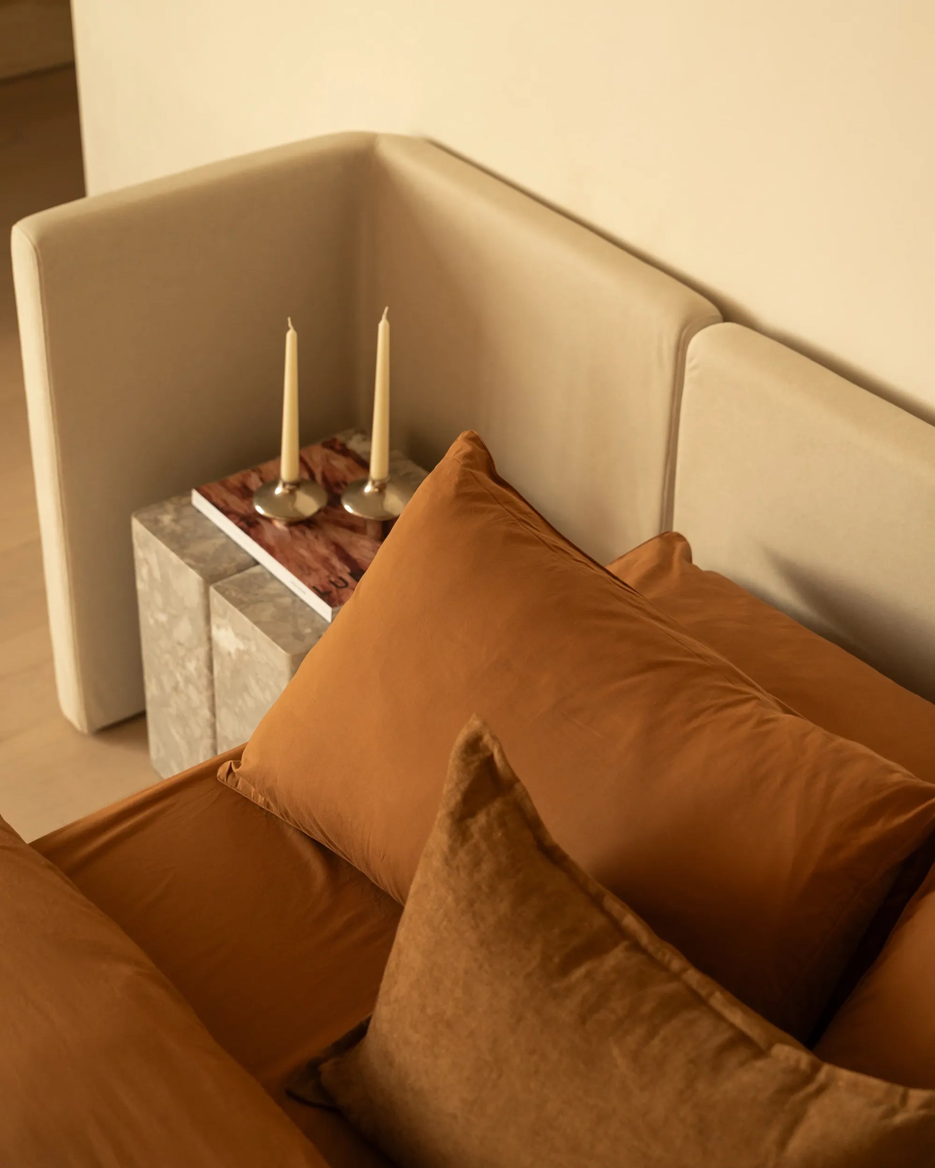 Hiatus King Bed - Eden Ecru