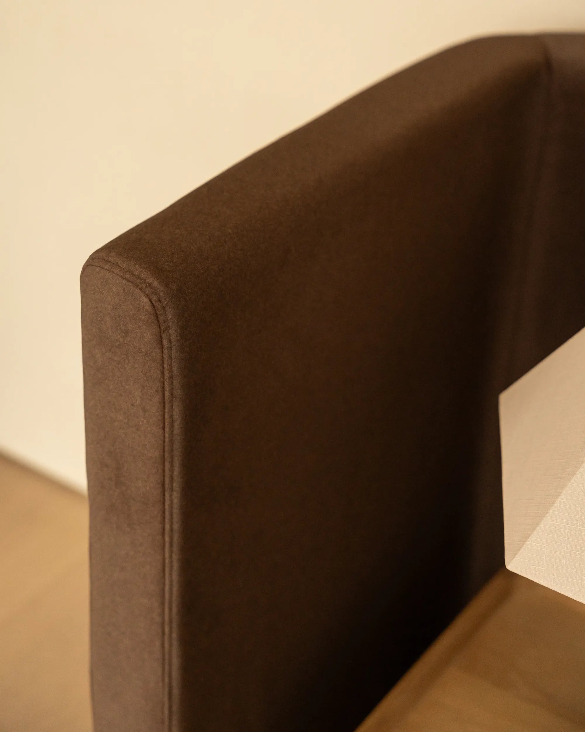 Hiatus King Bed Head - Eden Java