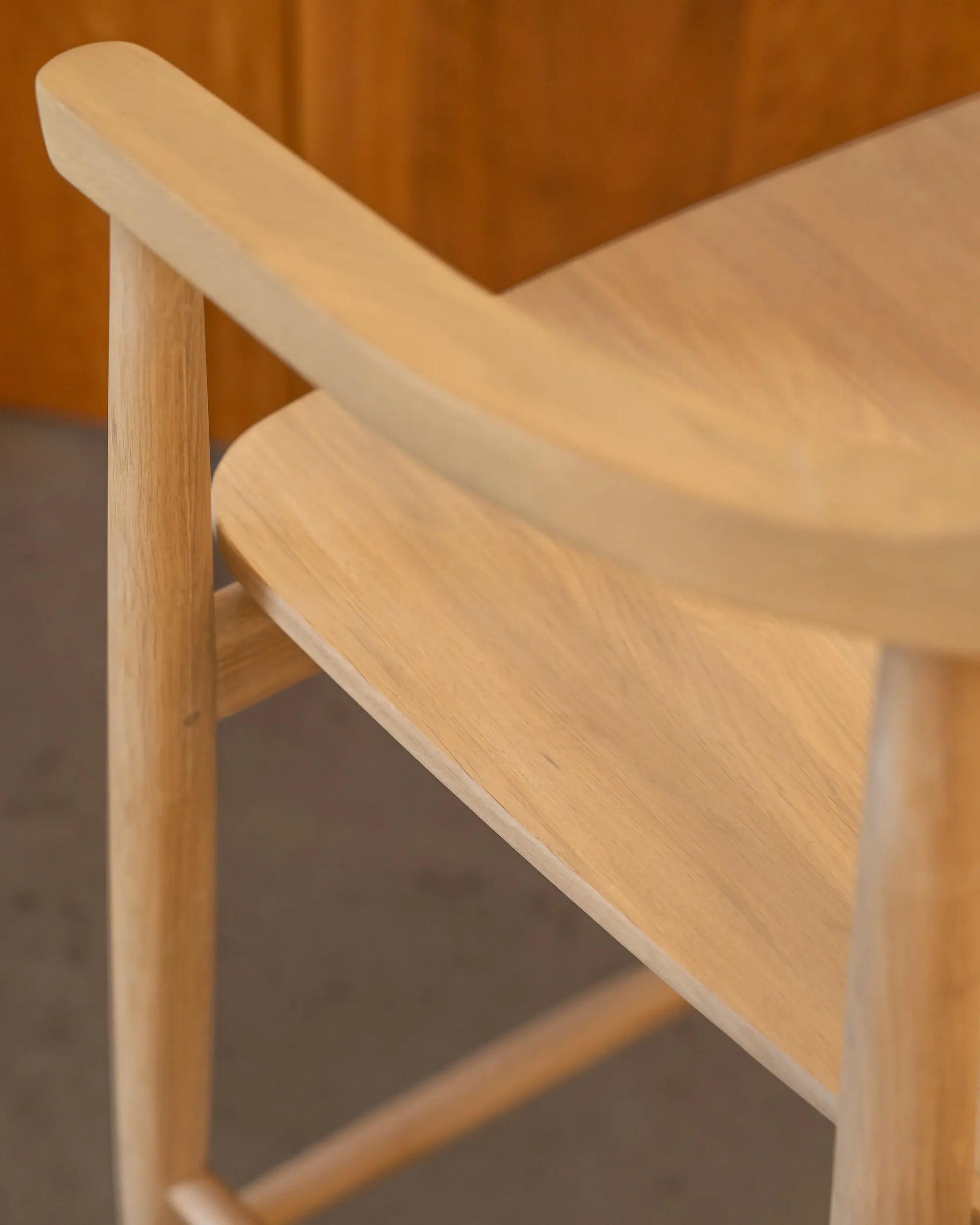 Profile Bar Stool 65cm - Oak