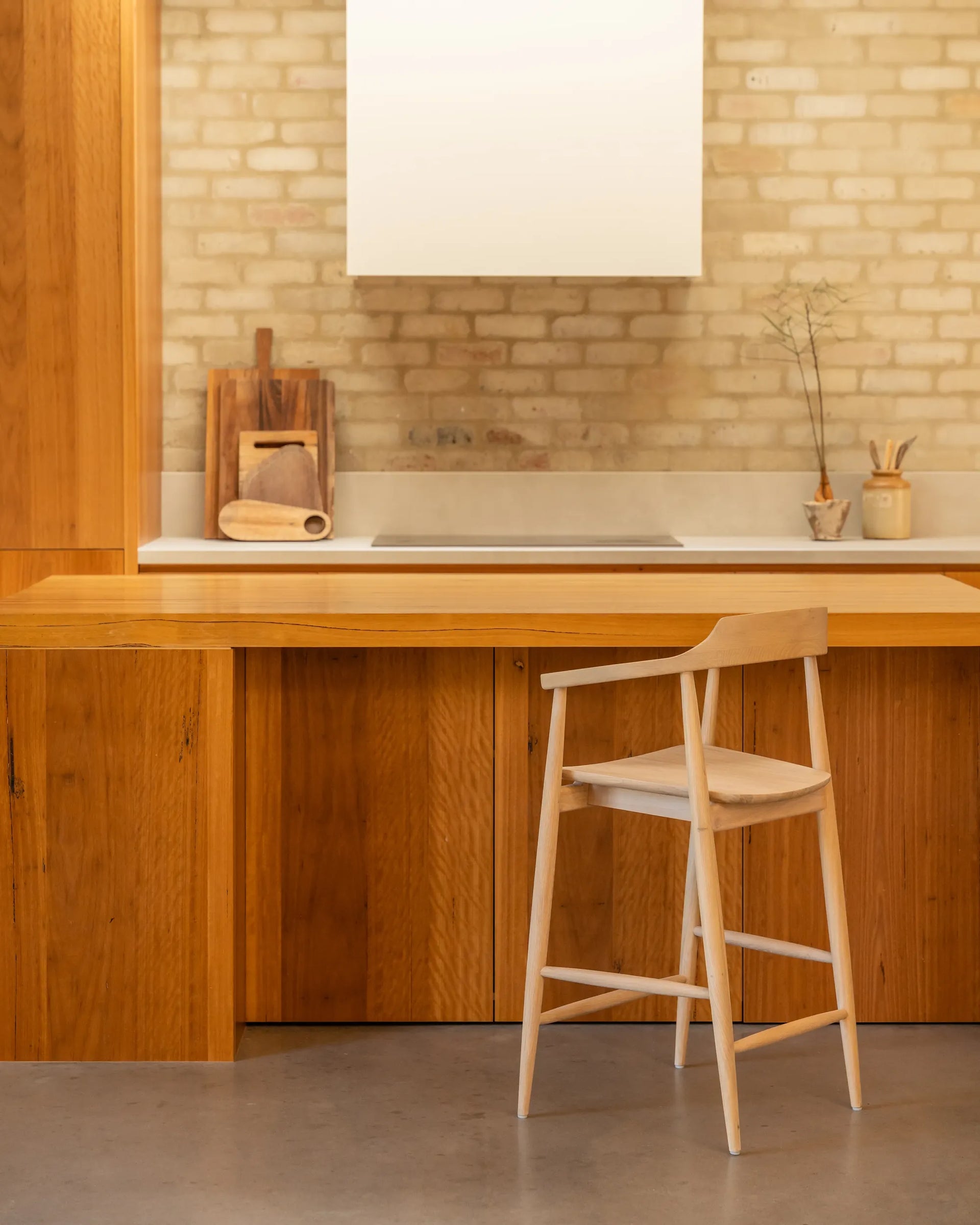 Profile Bar Stool 65cm - Oak