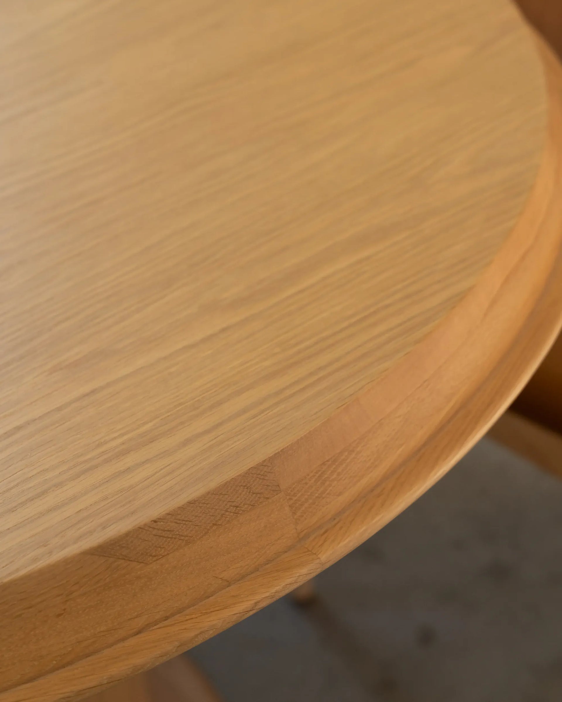 Tone Round Dining Table 120cm - Oak