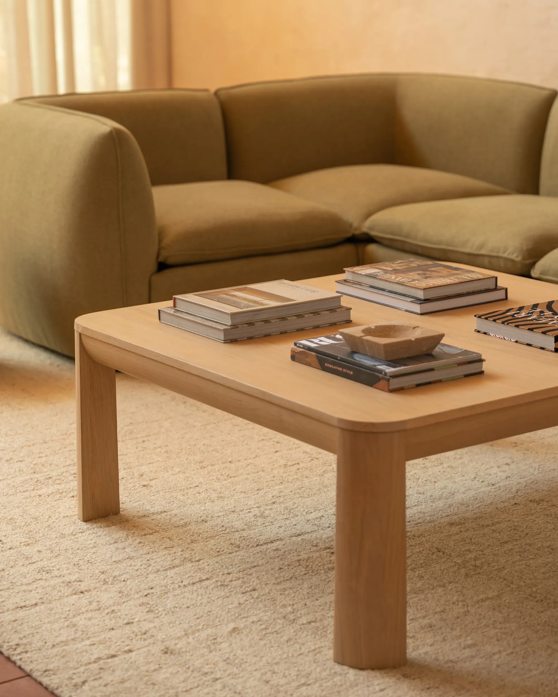 Quart Coffee Table - Oak