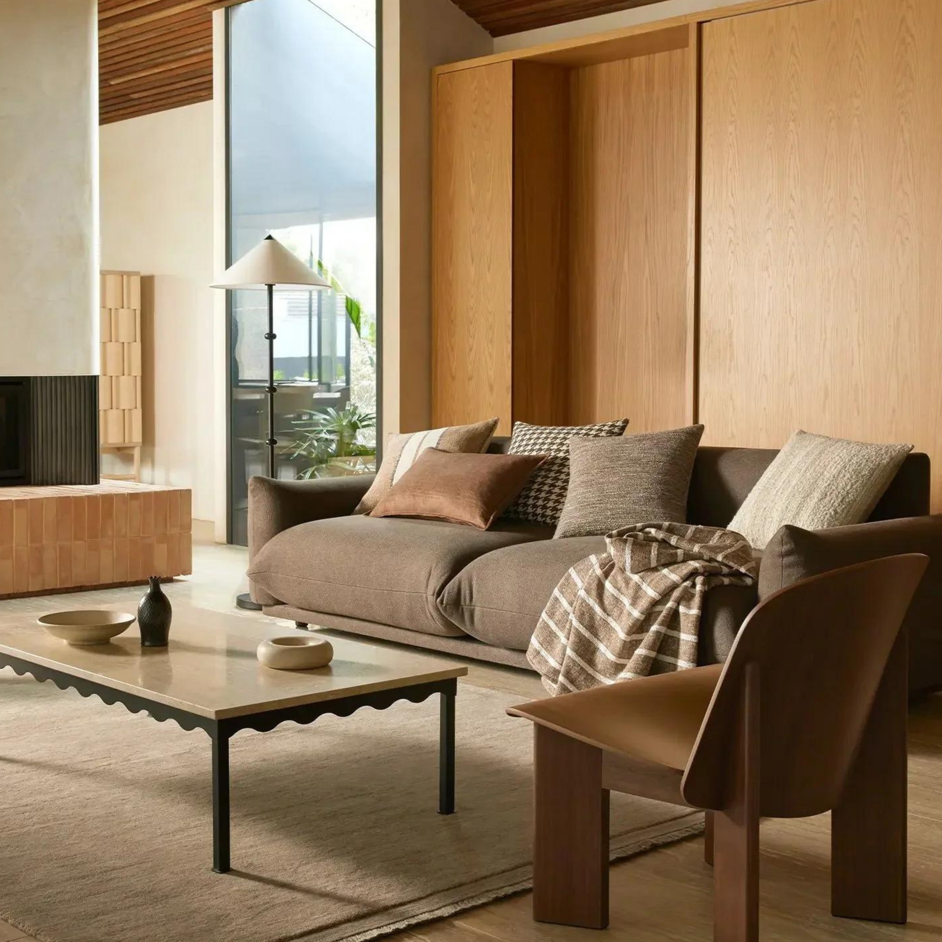 Piazza Throw - Earth