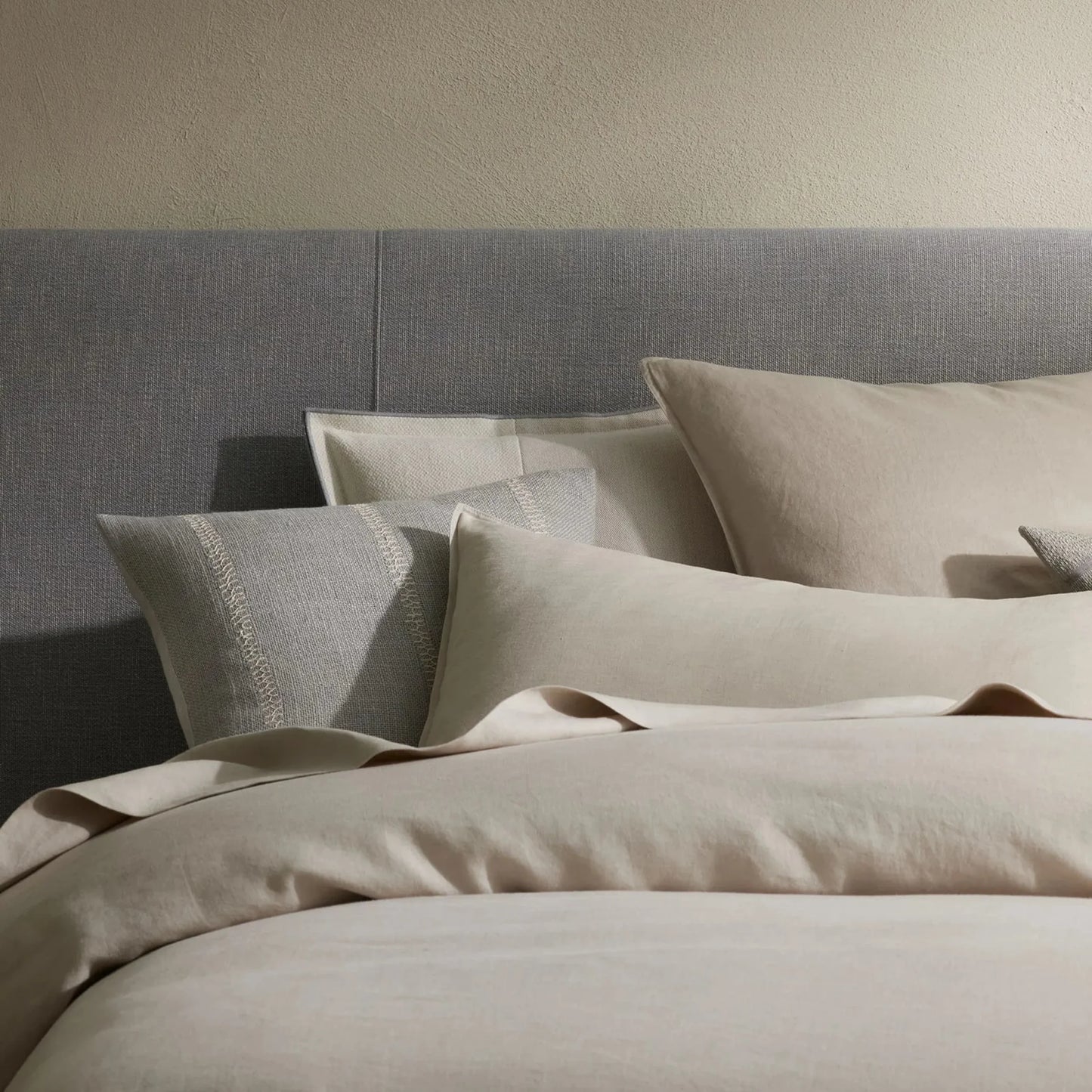 Maddalena Cushion - Glacier