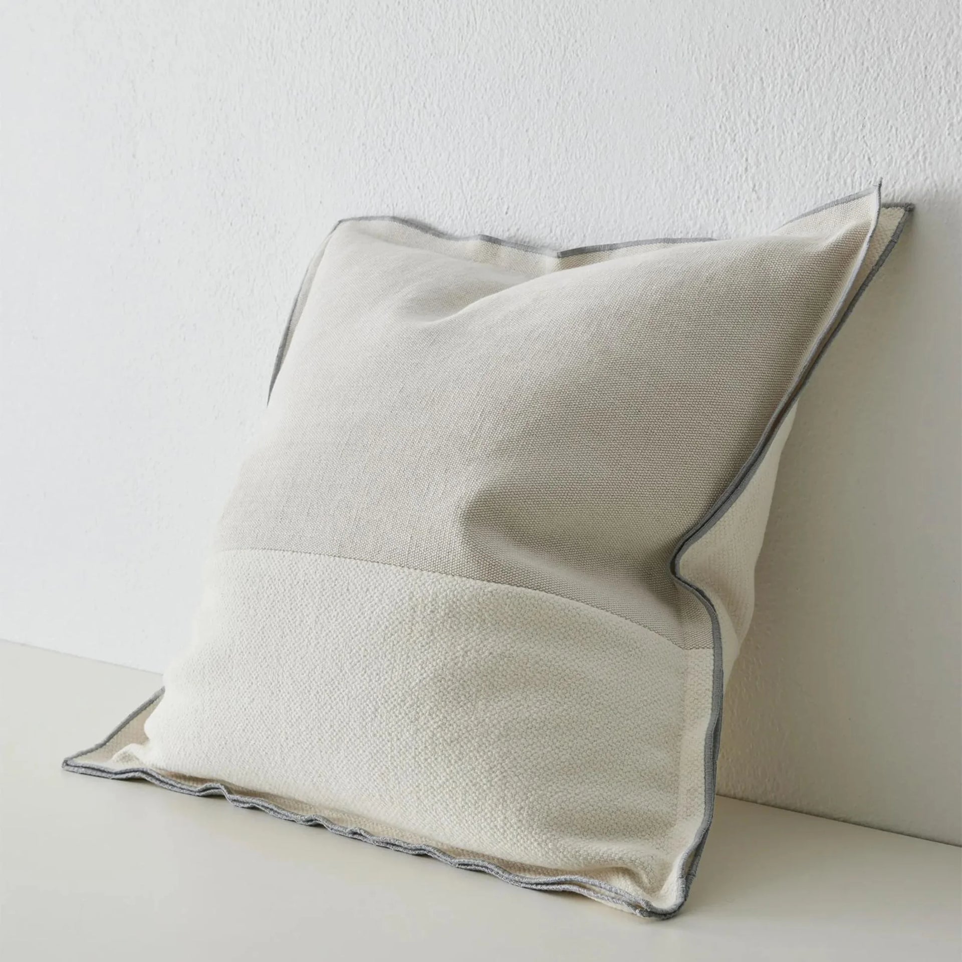 Riccardo Cushion - Glacier