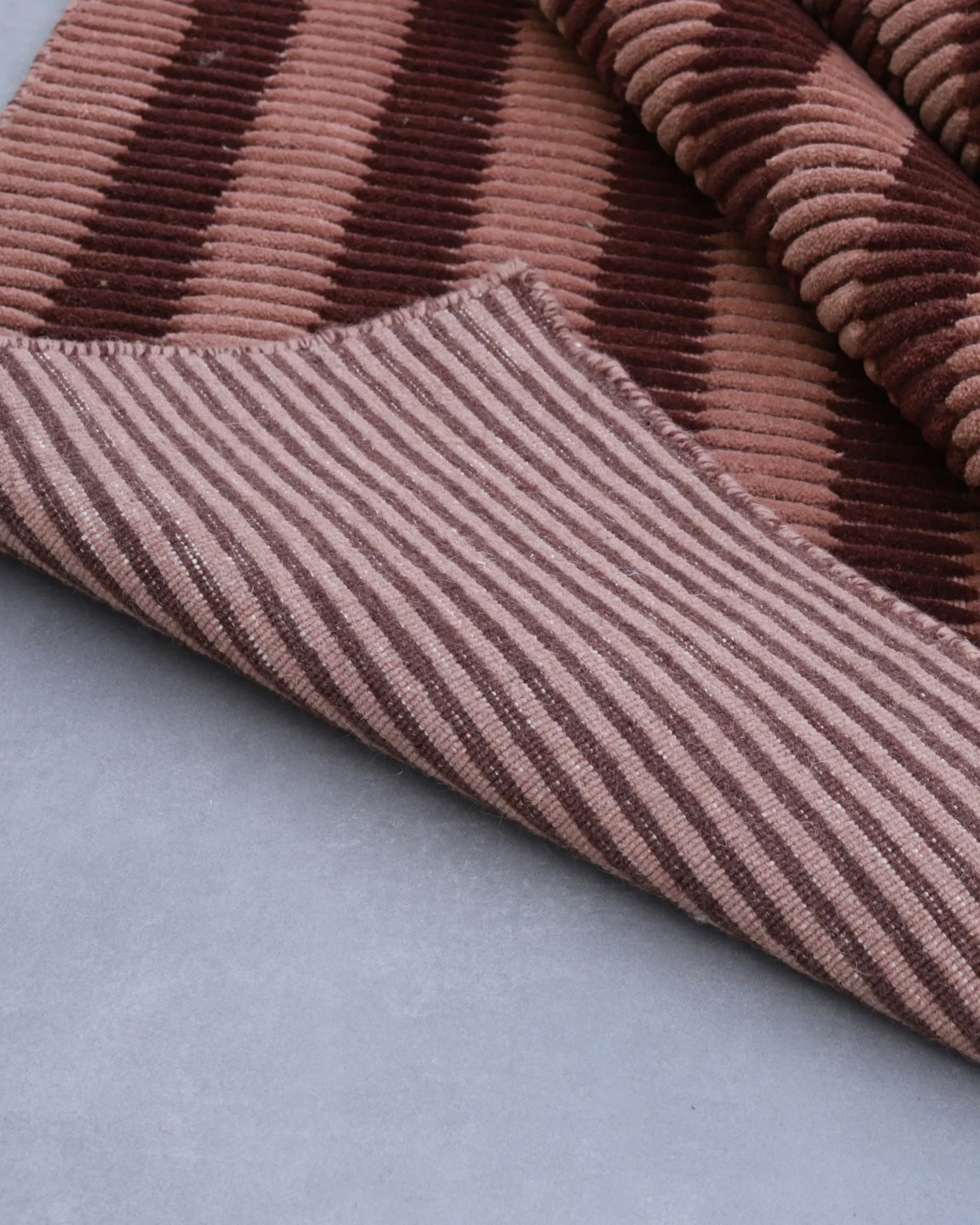Linea Rug - Terra - 300cm x 400cm