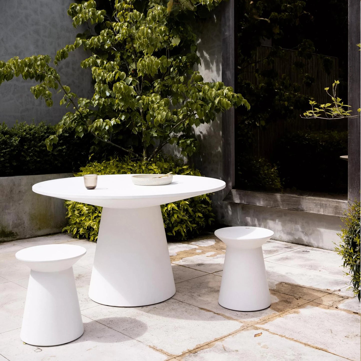 Align Round Outdoor Dining Table 130cm - White Concrete