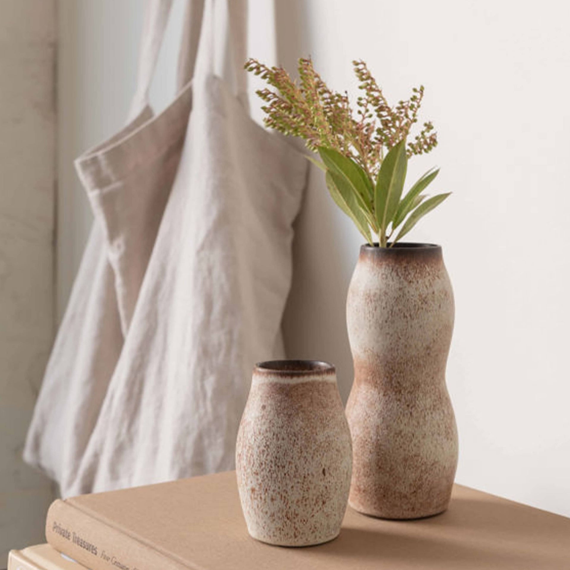 Pod Bud Vase Large - Nut