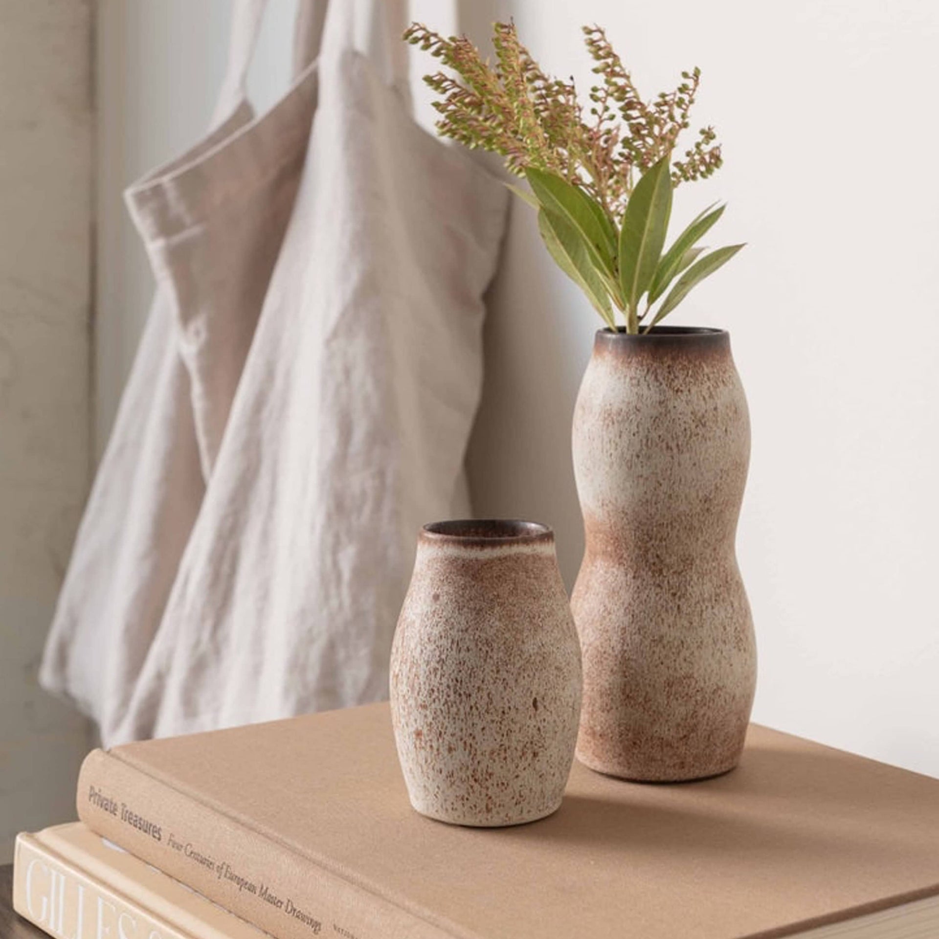 Pod Bud Vase Small - Nut