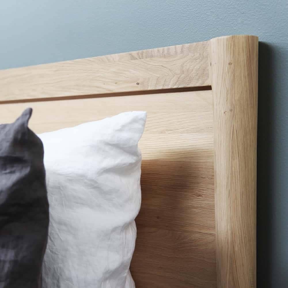 Vintage King Bed - Oak