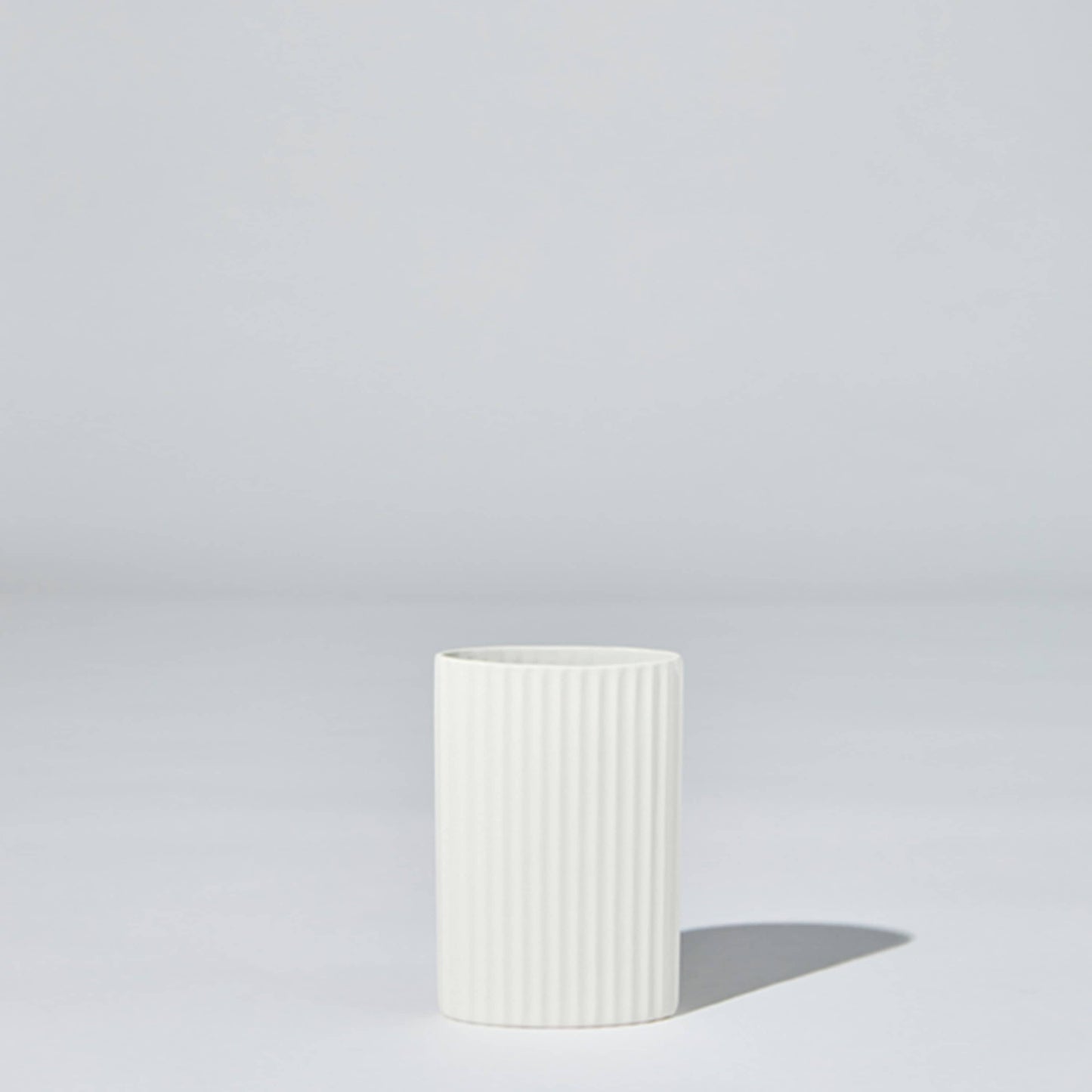 Ripple Oval Vase Small - Snow