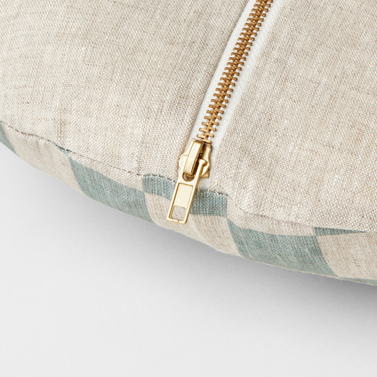 Check Round Cushion - Sky