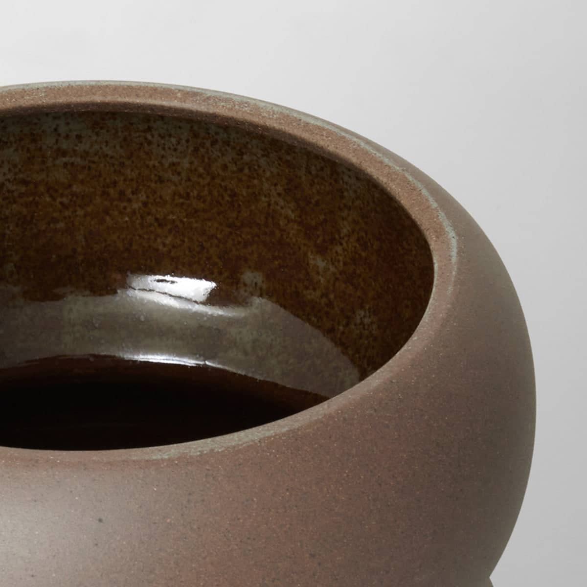 Billie Planter Medium - Umber