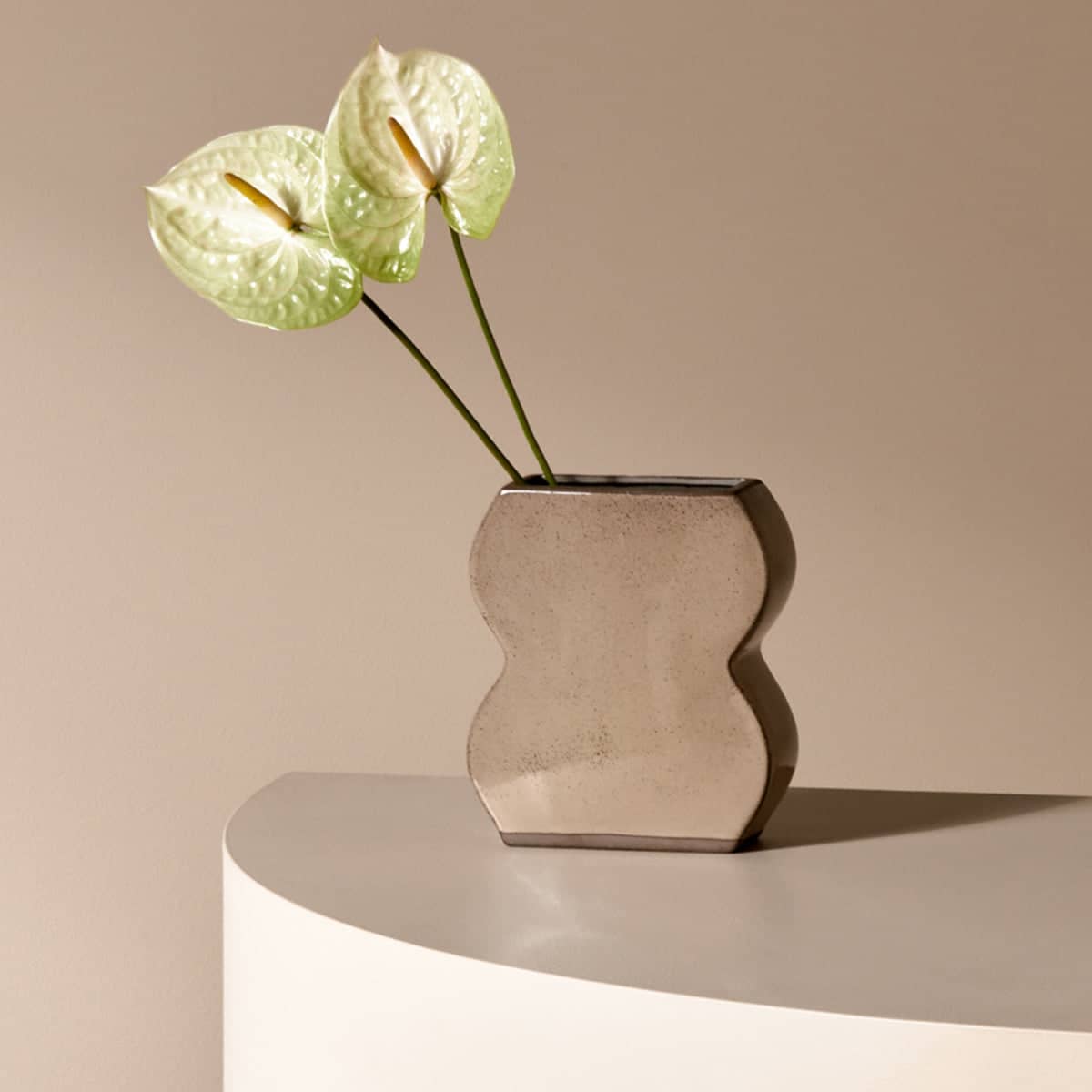 Form Vase Small - Mocha
