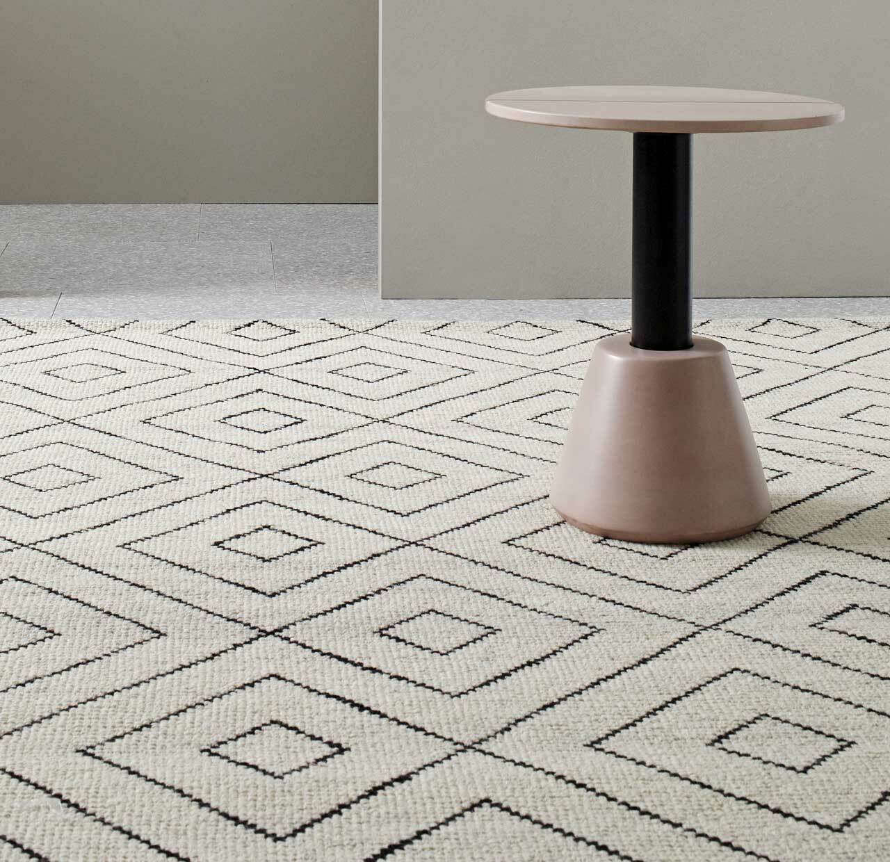 Makalu Rug - Feather 200cm x 300cm